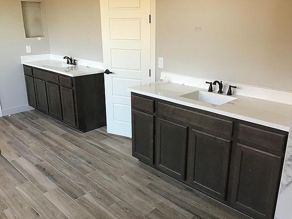 5th image of 22667 E Stonecrest Dr