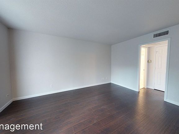 3rd image of 5515 Gaston Ave APT 123