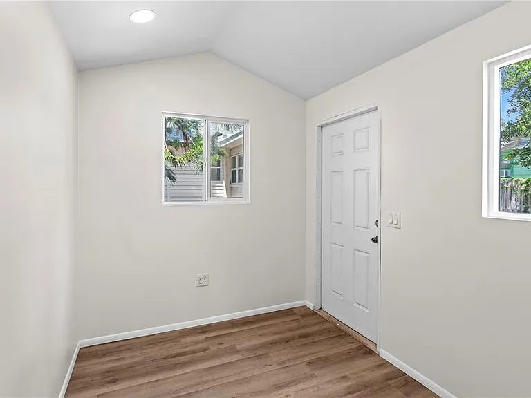 1175 Highland Ct N — Photo 28