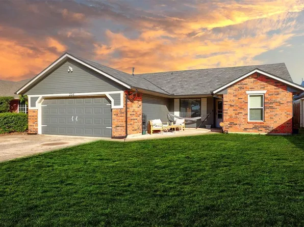 204 Marrgate Dr, Yukon, OK 73099