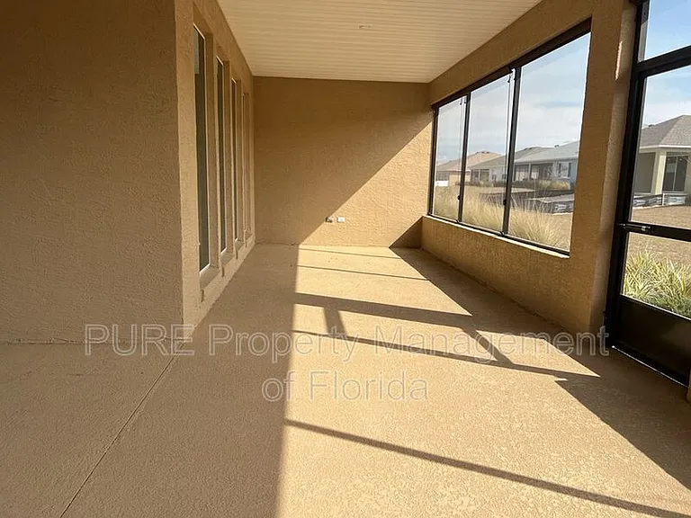 10376 SW 99th St — Photo 65