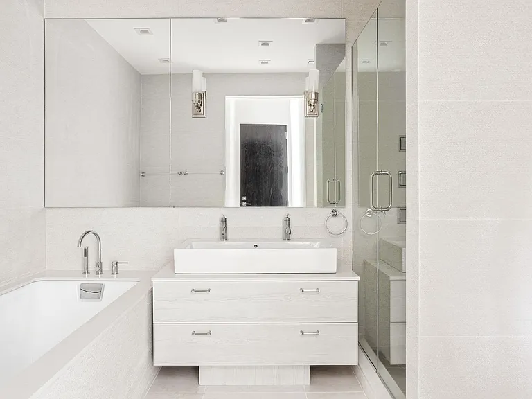 254 Park Ave S #11D — Photo 13