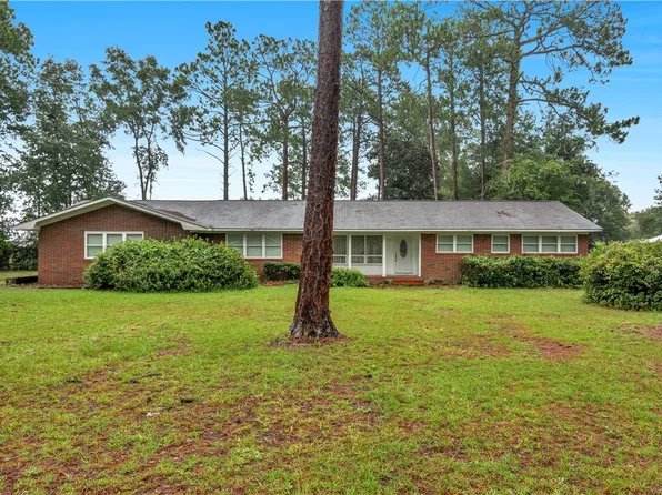 135 Conway Dr, Jesup, GA 31545