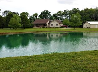 2207 County Road 1200 E, Carmi, IL 62821