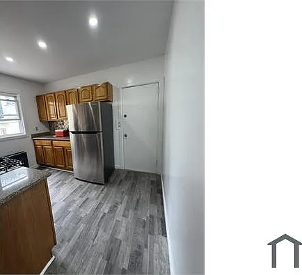 3 bed, $2,800 — Photo 2