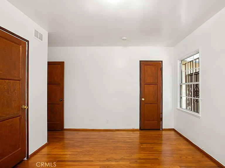 556 N Sunset Ave — Photo 20