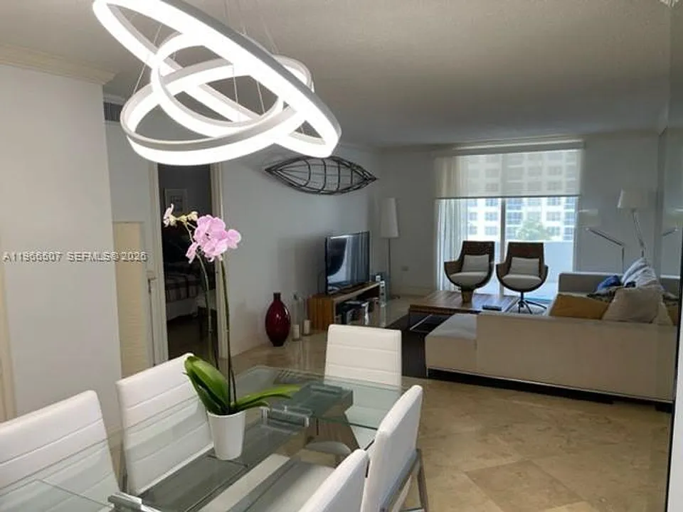 5555 Collins Avenue Cu #7Z