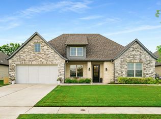233 Park North Ln, Keller, TX 76248