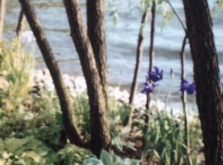 34 E Lillian Ln, Doniphan, NE 68832