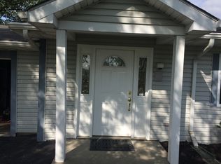 143 Robinhood Dr, Cranberry Township, PA 16066