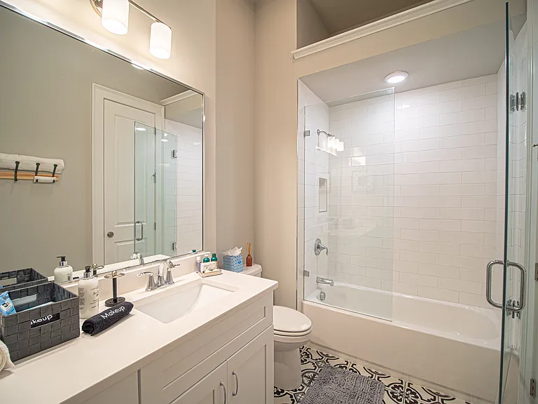160 Fowler St #304 — Photo 11