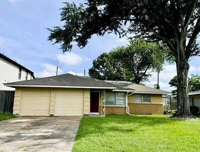 7406 Janak Dr