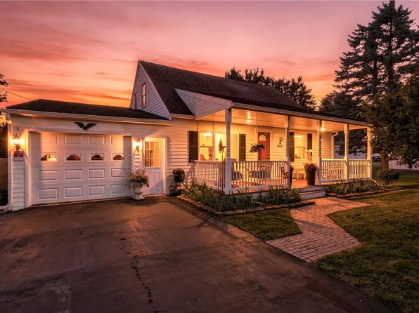 1502 Marywood Dr, Elmira, NY 14904