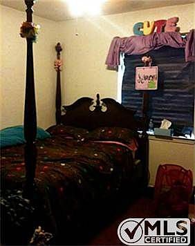 4th image of 101 Sandy Ln