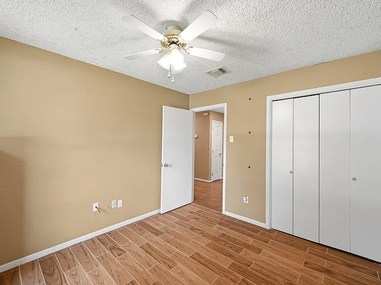 17511 Favor Bend Ct — Photo 29