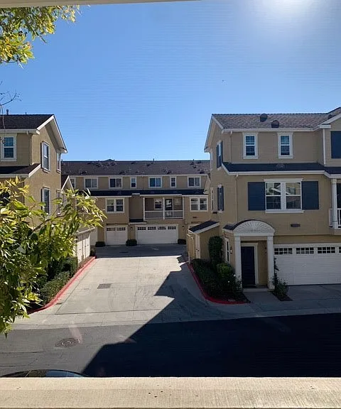 1129 Abelia — Photo 2