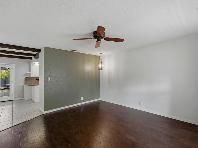 5704 Cedardale Dr — Photo 6
