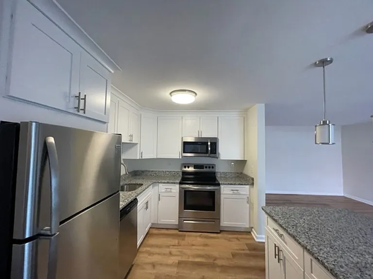 115 S Main St — Photo 13