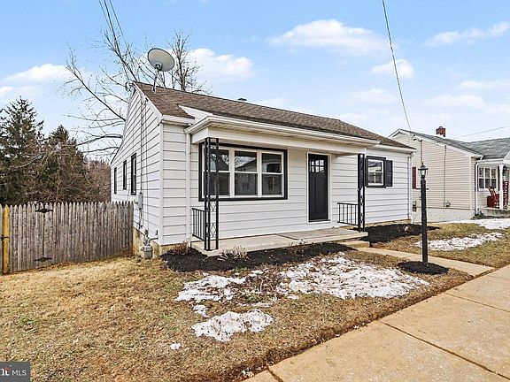 4th image of 43 W High St