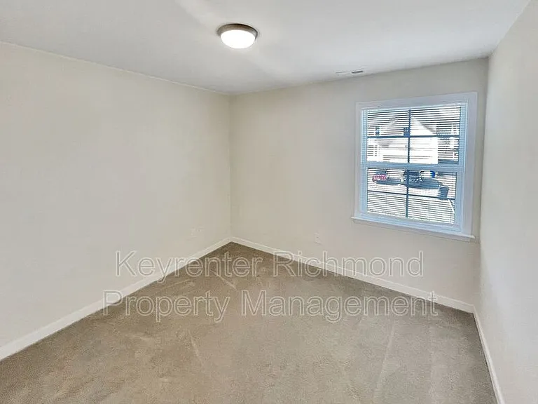 406 Bridge Creek Ct — Photo 16