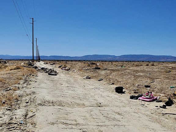 5th image of 10th Street West Near Ave #10-F