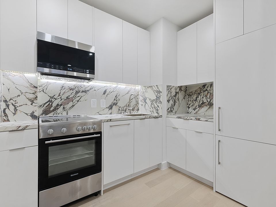 1st image of 301 W 22nd St APT 7