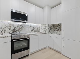 301 W 22nd St APT 7, New York, NY 10011