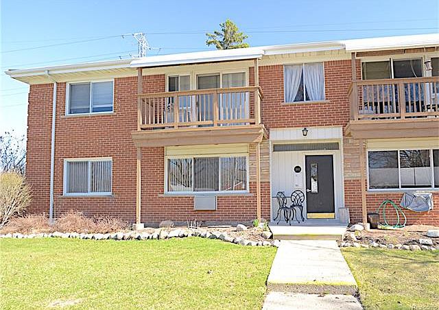 1st image of 3108 Linwood Ave Unit 29