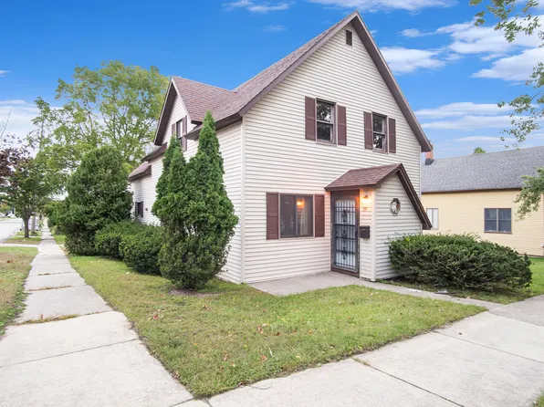 601 5th St, Ludington, MI 49431