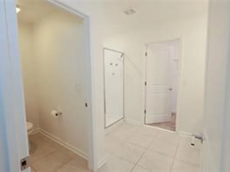 1821 Heart Lake Dr — Photo 22