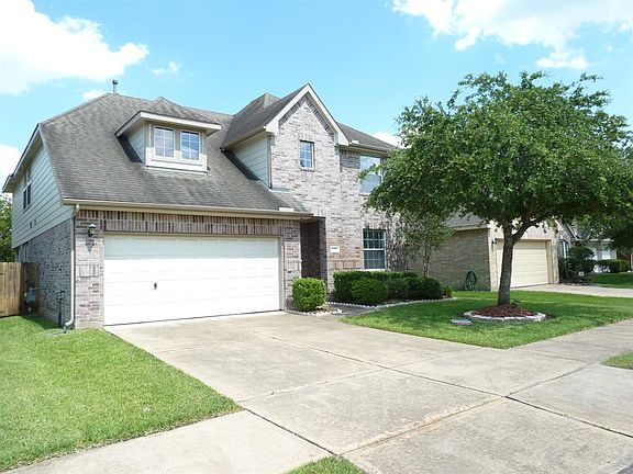2nd image of 13111 Orchard Green Dr