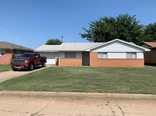 1812 Beverly Dr, Altus, OK 73521