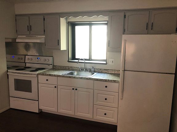 2nd image of 90 Vilsack St APT I