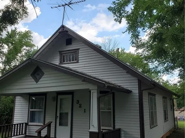 321 Main St, Lane, KS 66042