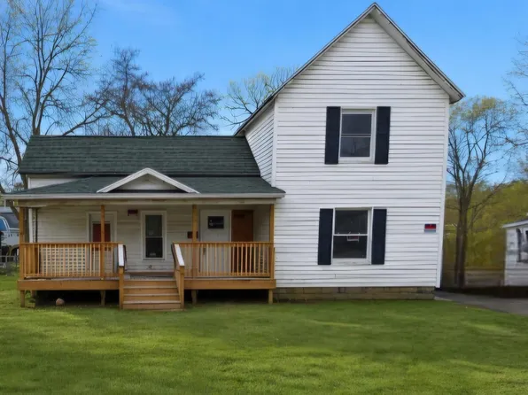 217 Lincoln St, Allegan, MI 49010
