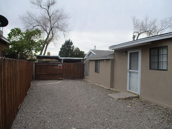 4th image of 206 Shropshire Pl NW