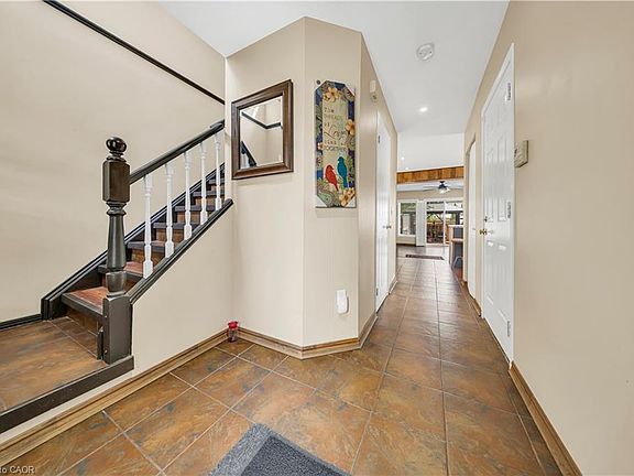 2nd image of 17 Buckthorn Cres