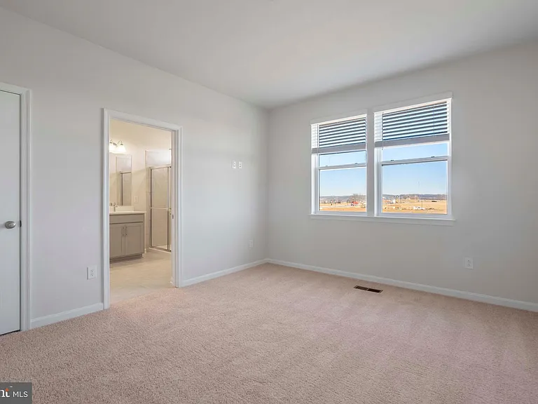 462 Tiller St — Photo 17