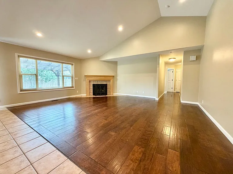 961 E Golden Pheasant Dr — Photo 11