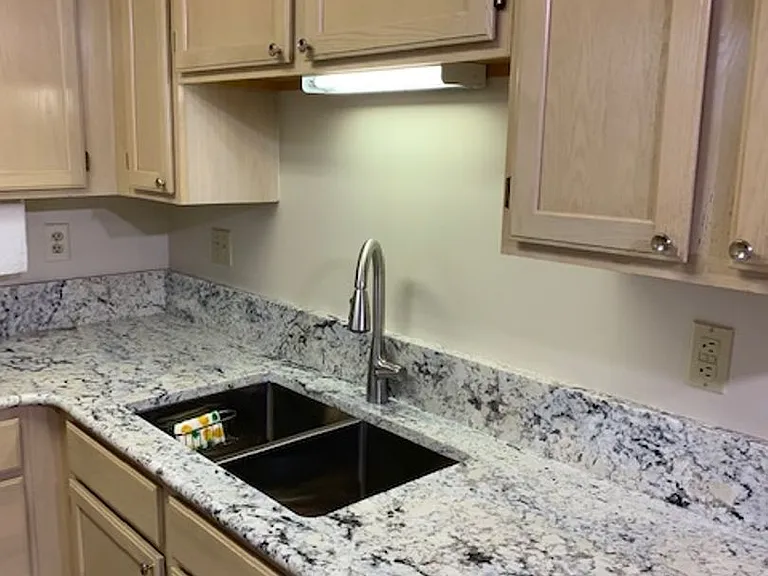 119 Vixen Cir #I — Photo 3