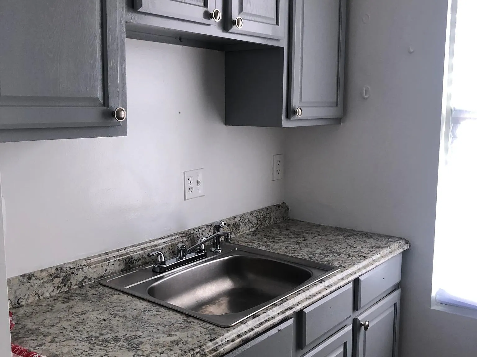 1 bed, 750 sqft, $850 — Photo 2