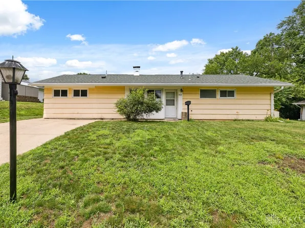 412 Defoe Dr, Dayton, OH 45431