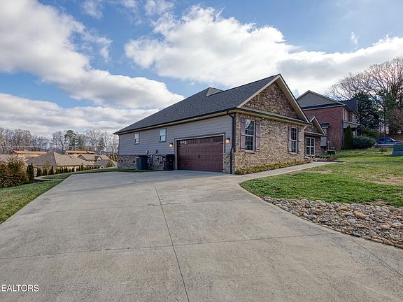 3rd image of 1197 Conner Ln