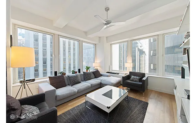 Rented by Douglas Elliman | media 15