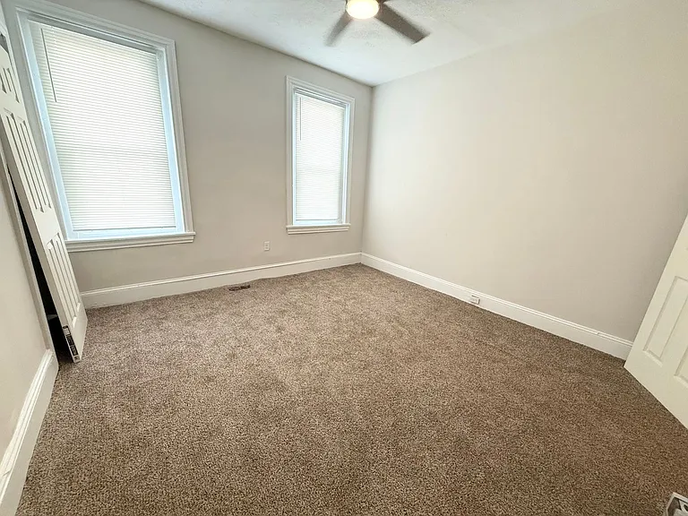 2262 N Gratz St — Photo 15