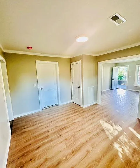 1611 Beaverdale Rd NE — Photo 5