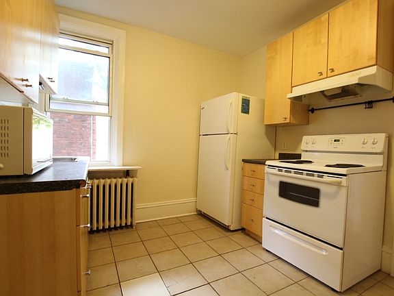 5th image of 47 Heney St #5