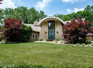 1382 Hickoryview Ct, Dayton, OH 45458