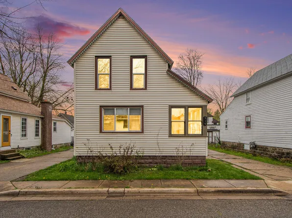 319 Krakow Pl SW, Grand Rapids, MI 49504