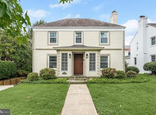 8419 Lynwood Pl, Chevy Chase, MD 20815